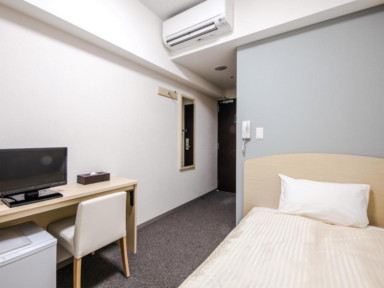 Chisun Budget Kanazawa Ekimae Exterior photo